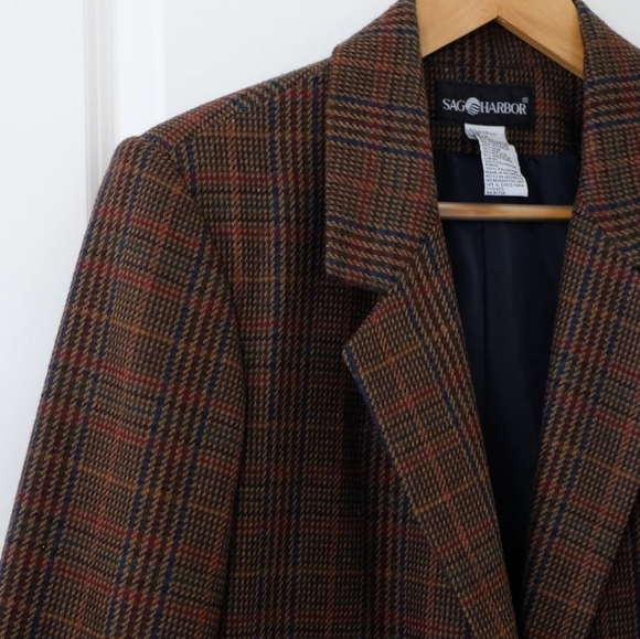 Vintage Sag Harbor 90's Brown Checkered/Plaid Blazer in Size 16W - Picture 2 of 2